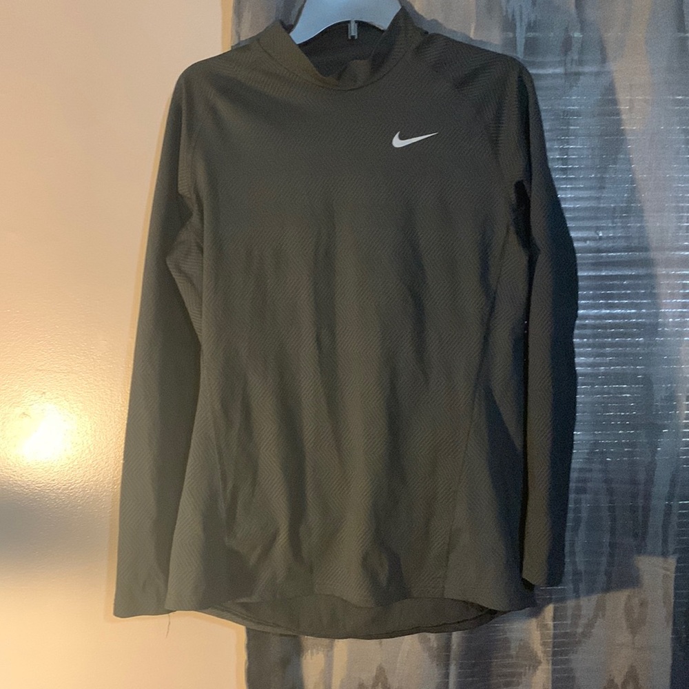 Men’s Black Nike Dri-Fit Long sleeve shirt.